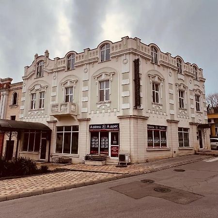 Hotel Central Balchik Esterno foto