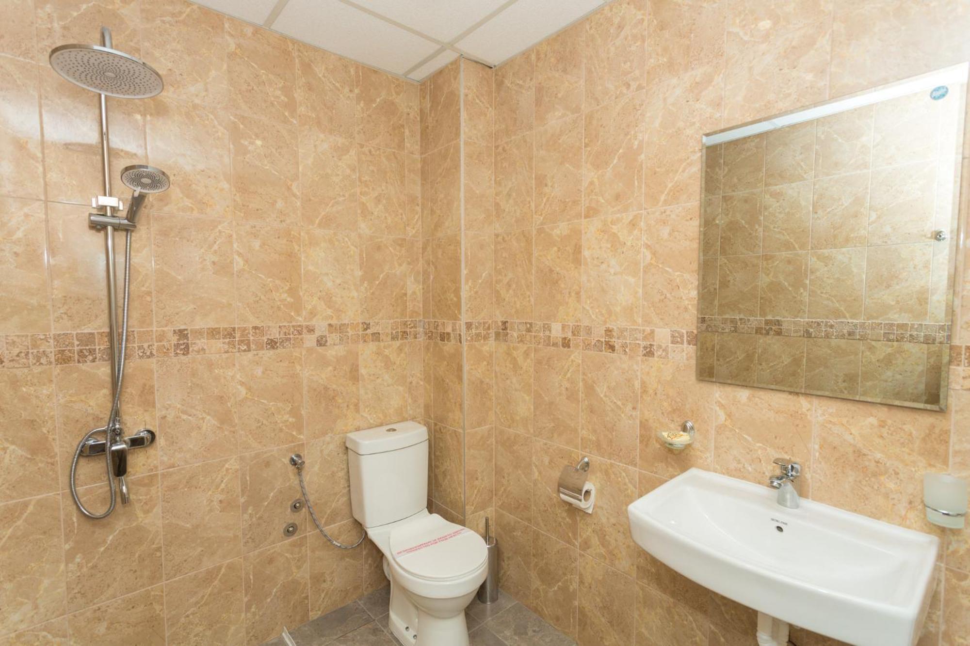 Hotel Central Balchik Esterno foto